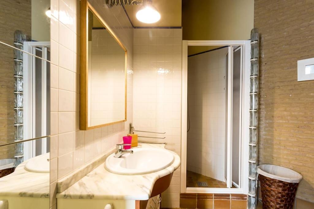 Precioso Apartamento - Localizacion Ideal **Wifi - A/C** Sevilla Exterior foto